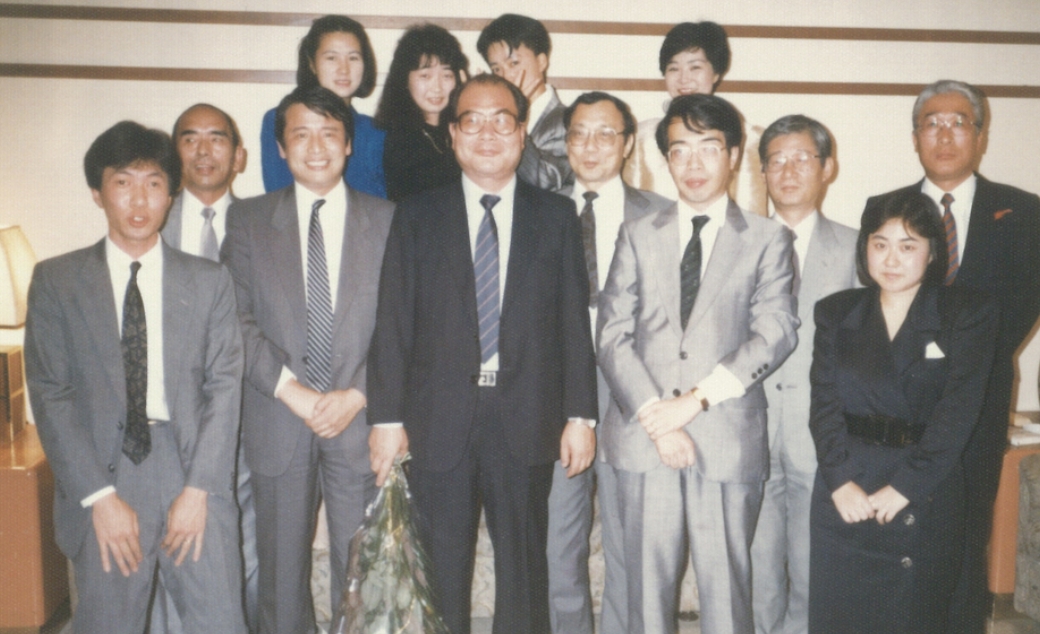 吉田は山一證券の役員を退任し、レコフを創業するイメージ画像